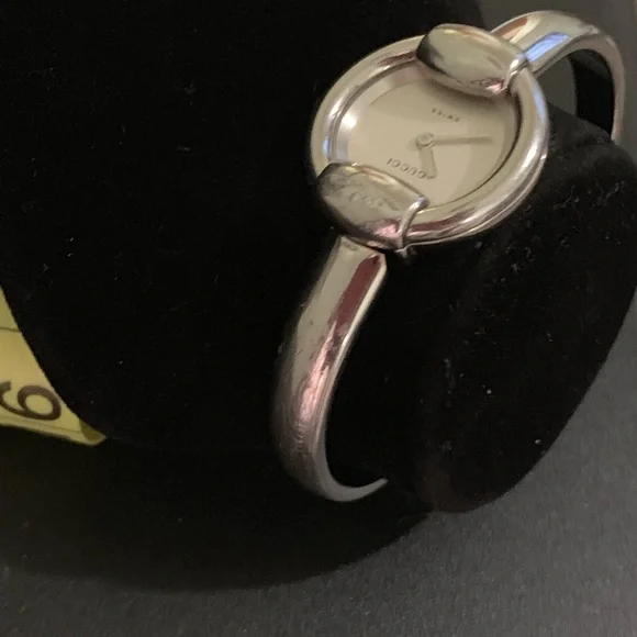 Gucci Vintage Watch - Picture 6 of 7